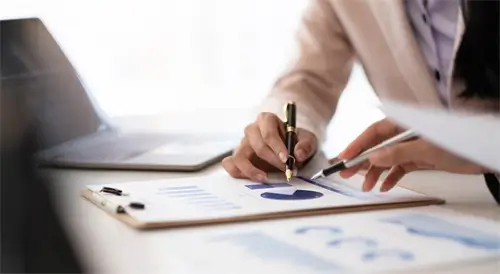 学法律丹麦什么学校好